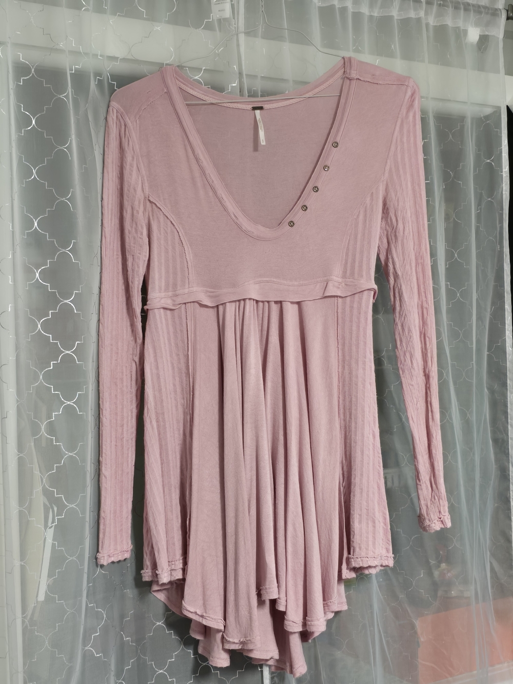 Free People Dusty Rose Long Sleeve V-Neck Tunic with Snap Details